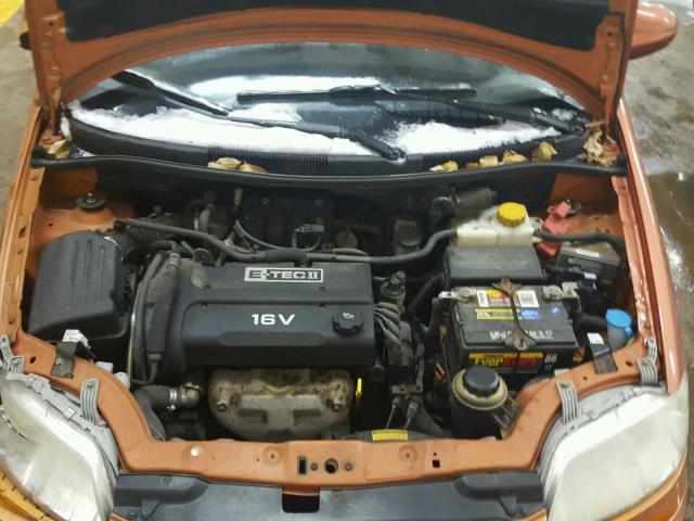 KL1TD566X6B525193 - 2006 CHEVROLET AVEO BASE ORANGE photo 7