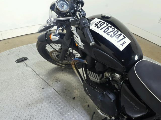 SMT910K17FT665402 - 2015 TRIUMPH MOTORCYCLE BONNEVILLE BLACK photo 14