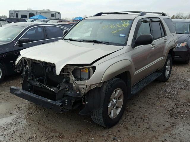 JTEZU14R550054536 - 2005 TOYOTA 4RUNNER SR GOLD photo 2