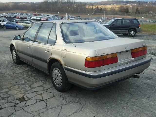 1HGCB7557MA129763 - 1991 HONDA ACCORD LX BEIGE photo 3