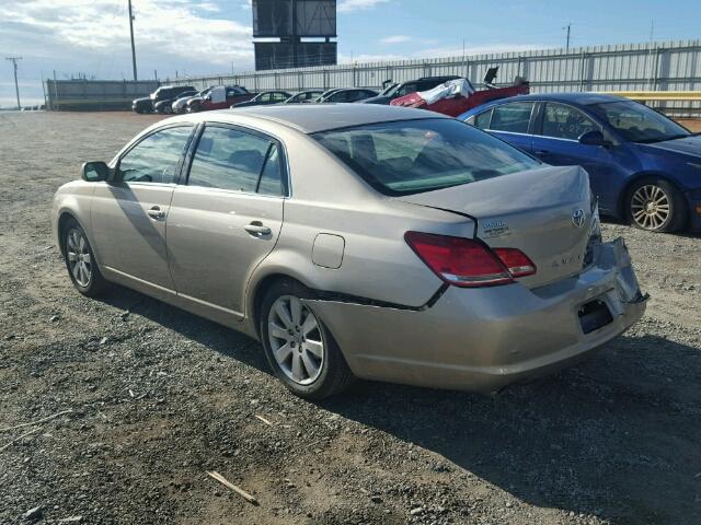 4T1BK36B05U025330 - 2005 TOYOTA AVALON XL GOLD photo 3