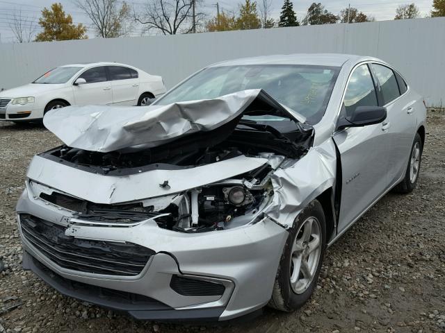 1G1ZC5ST7JF227616 - 2018 CHEVROLET MALIBU LS ვერცხლისფერი ფოტო 2