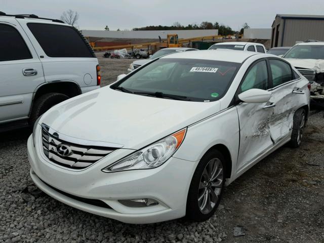 5NPEC4AC3BH229209 - 2011 HYUNDAI SONATA SE WHITE photo 2