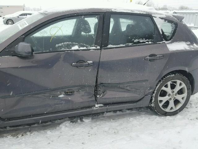 JM1BK343971691848 - 2007 MAZDA 3 HATCHBAC GRAY photo 9