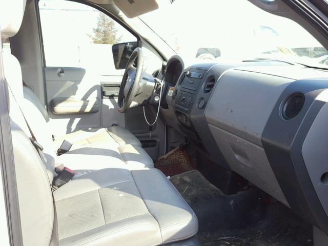 1FTRF12216NA35250 - 2006 FORD F150 WHITE photo 5