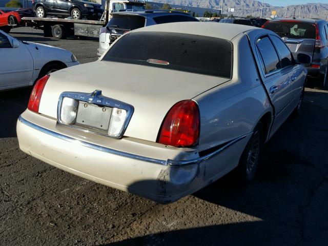 1LNHM83W12Y614416 - 2002 LINCOLN TOWN CAR C CREAM photo 4