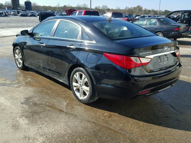 5NPEC4AC4BH177332 - 2011 HYUNDAI SONATA SE BLACK photo 3