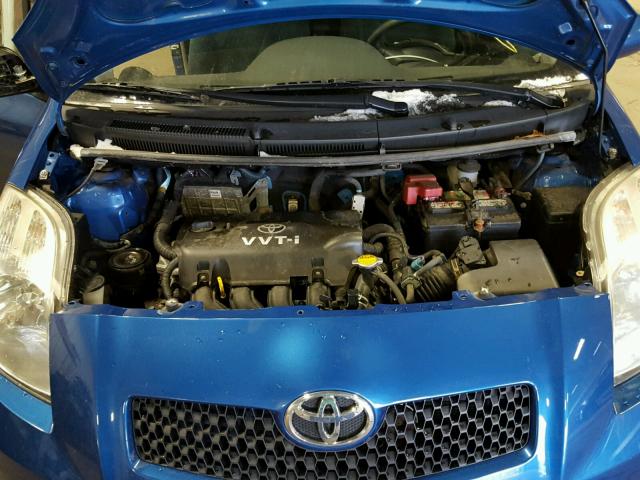 JTDJT923075111605 - 2007 TOYOTA YARIS BLUE photo 7