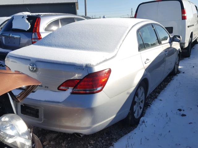 4T1BK36B15U008536 - 2005 TOYOTA AVALON XL SILVER photo 4