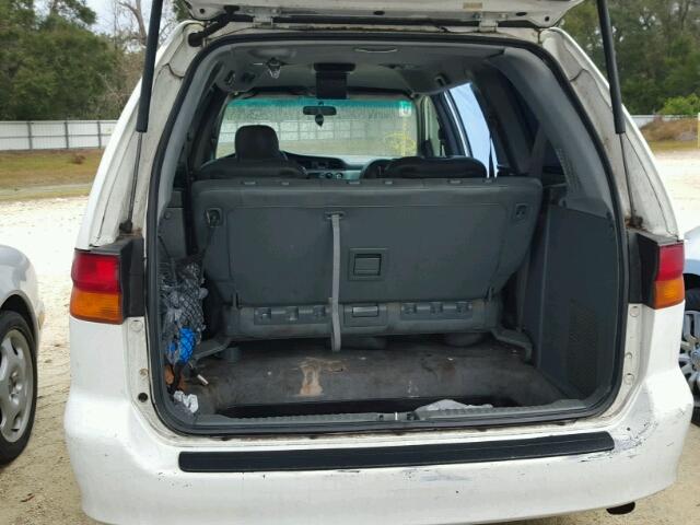 5FNRL18082B007209 - 2002 HONDA ODYSSEY EX WHITE photo 9