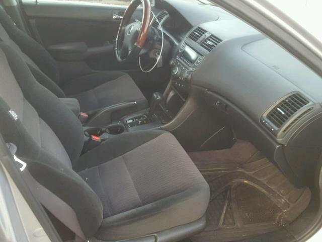 1HGCM66395A064076 - 2005 HONDA ACCORD LX SILVER photo 5