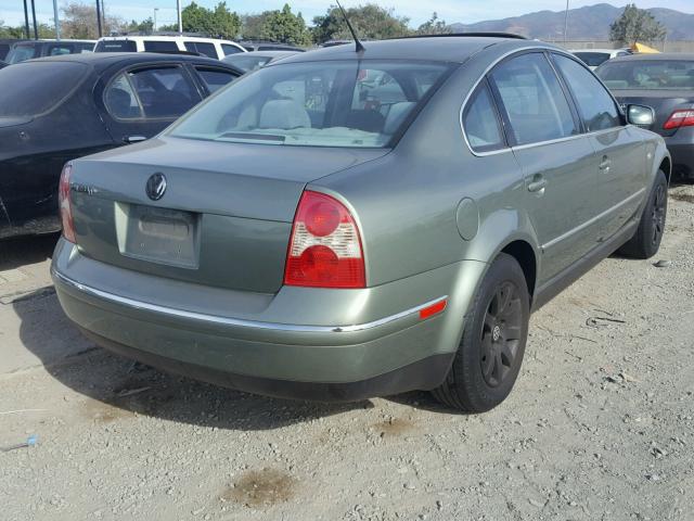 WVWPD63BX3P045722 - 2003 VOLKSWAGEN PASSAT GLS GREEN photo 4