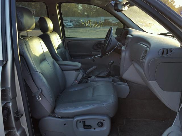 1GNDS13SX32112903 - 2003 CHEVROLET TRAILBLAZE TAN photo 5