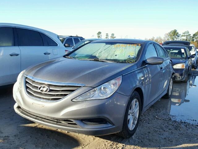 5NPEB4AC1DH697753 - 2013 HYUNDAI SONATA GLS GRAY photo 2