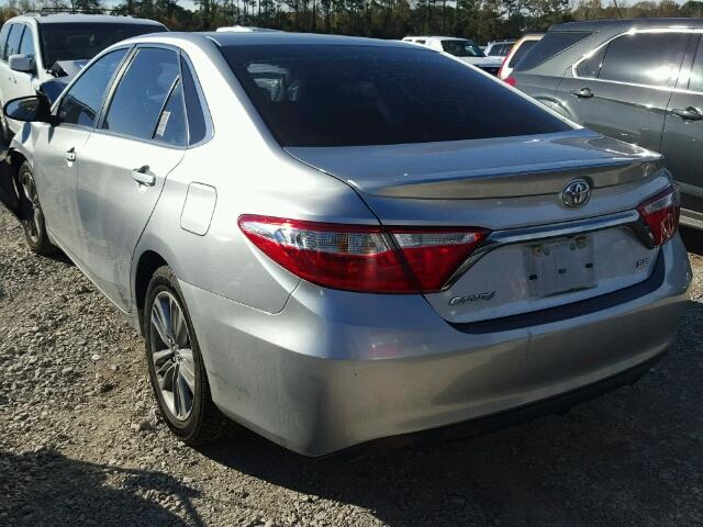 4T1BF1FK6FU059167 - 2015 TOYOTA CAMRY LE SILVER photo 3