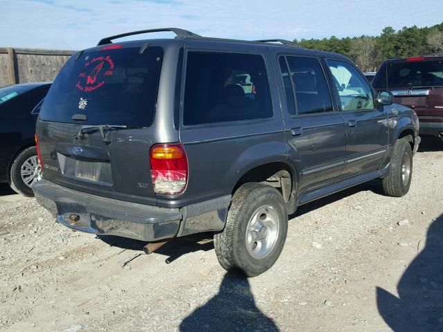 1FMZU34X1WUC15064 - 1998 FORD EXPLORER GRAY photo 4