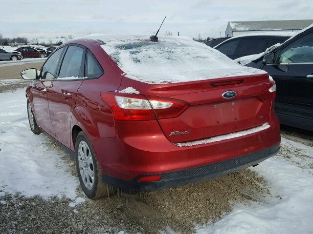 1FAHP3F2XCL310304 - 2012 FORD FOCUS SE RED photo 3