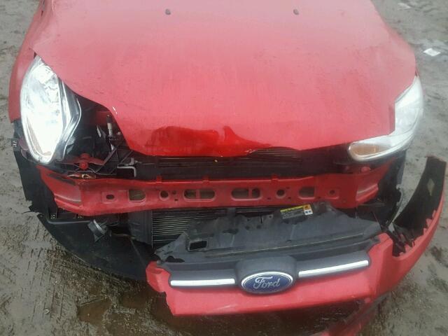 1FAHP3F2XCL310304 - 2012 FORD FOCUS SE RED photo 9