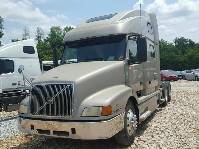 4V4NC9GH23N337536 - 2003 VOLVO VN VNL GRAY photo 2