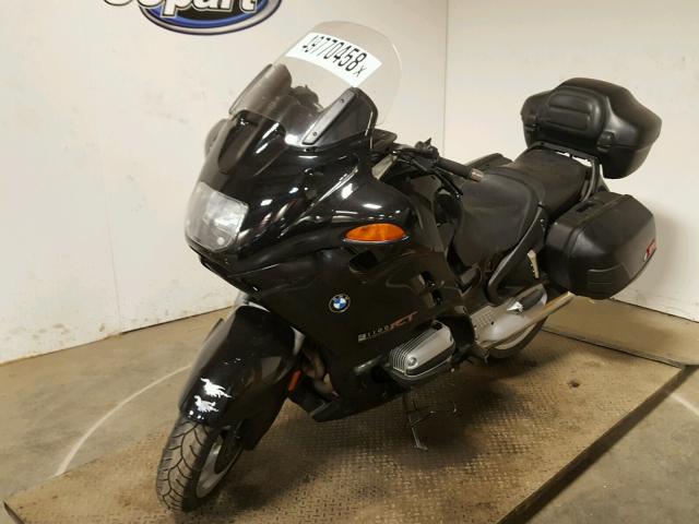 WB10418A7WZC64456 - 1998 BMW R1100 RT BLACK photo 2