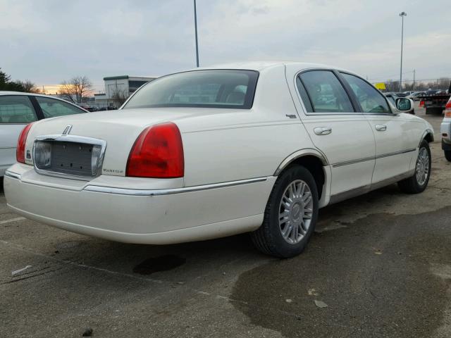 1LNHM82V97Y611313 - 2007 LINCOLN TOWN CAR S CREAM photo 4