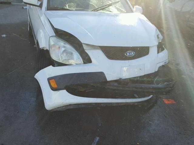 KNADE163686301114 - 2008 KIA RIO 5 SX WHITE photo 9