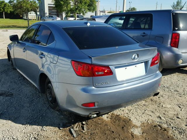 JTHBK262775030955 - 2007 LEXUS IS BLUE photo 3