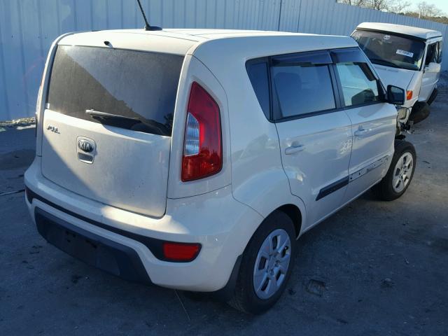 KNDJT2A57D7564064 - 2013 KIA SOUL WHITE photo 4