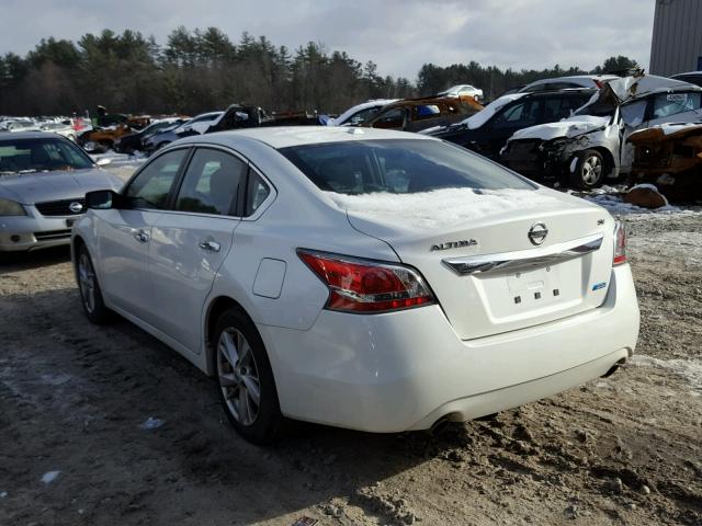 1N4AL3AP3EC174682 - 2014 NISSAN ALTIMA 2.5 WHITE photo 3