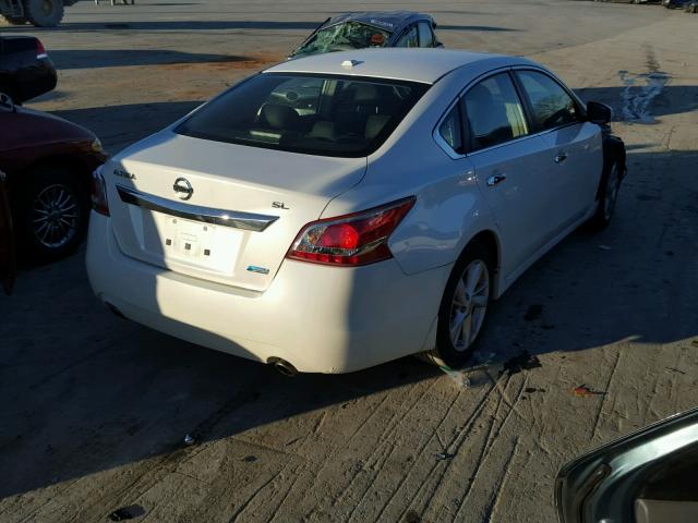 1N4AL3AP6DC235392 - 2013 NISSAN ALTIMA 2.5 WHITE photo 4