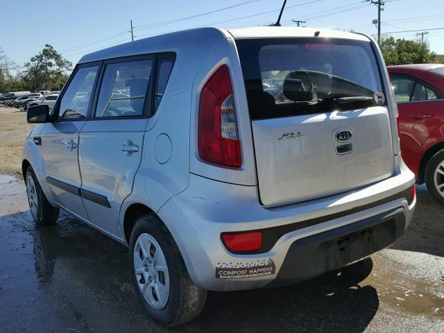 KNDJT2A52C7403409 - 2012 KIA SOUL SILVER photo 3