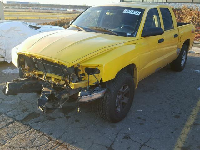 1D7HW48N56S527799 - 2006 DODGE DAKOTA QUA YELLOW photo 2