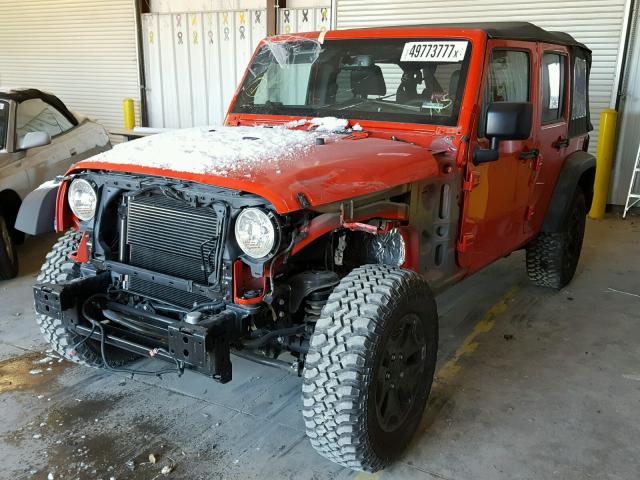 1C4BJWDG7HL567607 - 2017 JEEP WRANGLER U RED photo 2