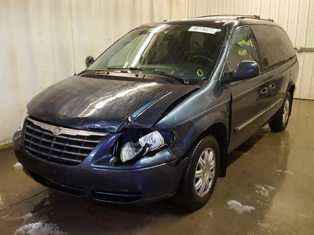 2A8GP54L47R207446 - 2007 CHRYSLER TOWN & COU BLUE photo 2