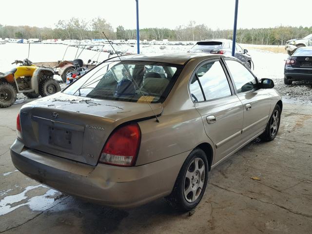 KMHDN45D12U297924 - 2002 HYUNDAI ELANTRA GL GOLD photo 4