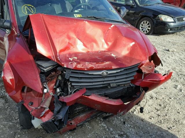 1C4GP45R75B138817 - 2005 CHRYSLER TOWN & COU Qırmızı foto 9