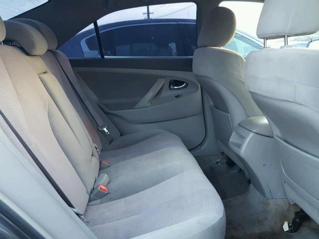 4T1BF3EK4AU008014 - 2010 TOYOTA CAMRY BASE GRAY photo 6