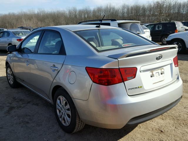 KNAFU4A21B5396903 - 2011 KIA FORTE EX SILVER photo 3