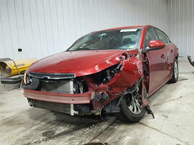 1G1PF5S91B7265132 - 2011 CHEVROLET CRUZE LT RED photo 2