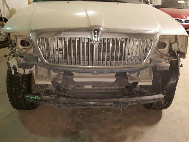 5LMEU88H85ZJ31854 - 2005 LINCOLN AVIATOR 米色 照片 9