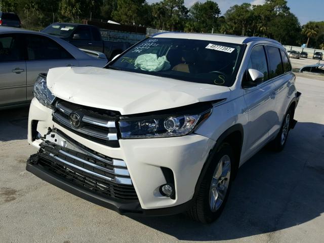 5TDDZRFH5HS373391 - 2017 TOYOTA HIGHLANDER WHITE photo 2