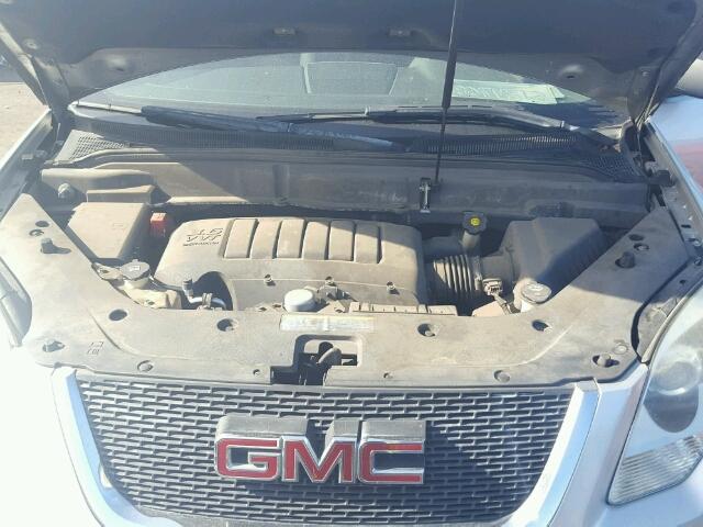 1GKLRKED5AJ105367 - 2010 GMC ACADIA SL SILVER photo 7