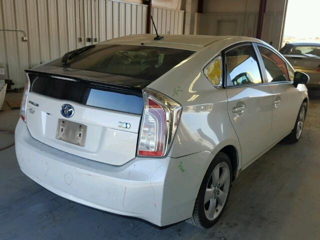 JTDKN3DU3E1737879 - 2014 TOYOTA PRIUS WHITE photo 4