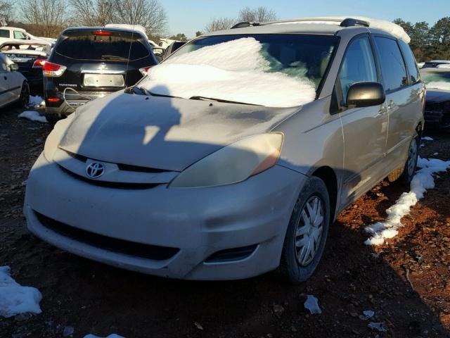 5TDZA23C26S394550 - 2006 TOYOTA SIENNA CE SILVER photo 2