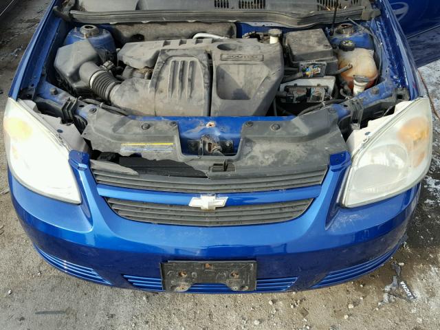 1G1AK52F457561614 - 2005 CHEVROLET COBALT BLUE photo 7