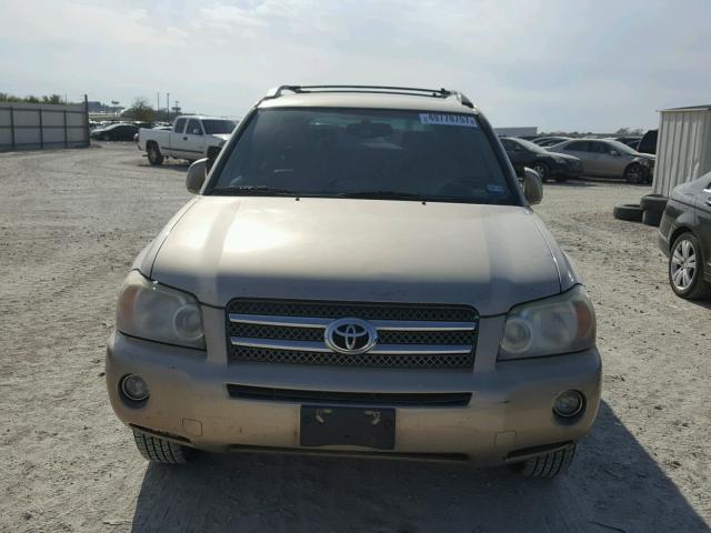 JTEDW21A260006602 - 2006 TOYOTA HIGHLANDER GOLD photo 9