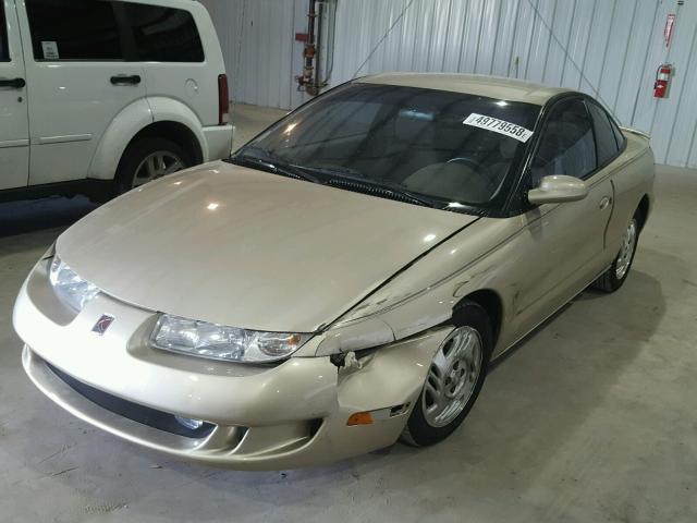 1G8ZY1277XZ271606 - 1999 SATURN SC2 GOLD photo 2