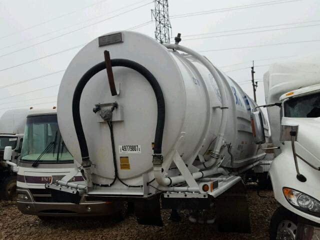 5HTSP4120X9V84848 - 1999 HEIL TANKER WHITE photo 2