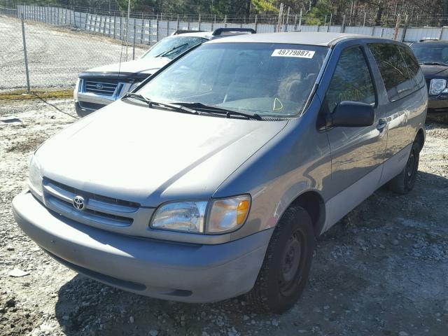 4T3GF19C8YU215195 - 2000 TOYOTA SIENNA CE GRAY photo 2