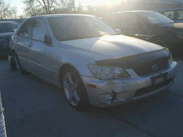 JTHBD192X20061638 - 2002 LEXUS IS 300 SILVER photo 1